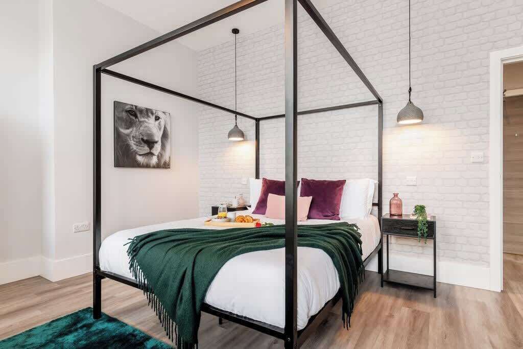 Photo of Bedroom in West Cliff