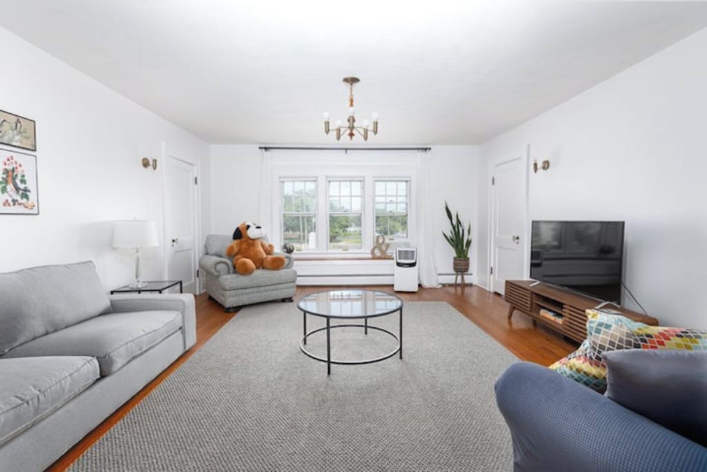Photo of Livingroom in Syracuse