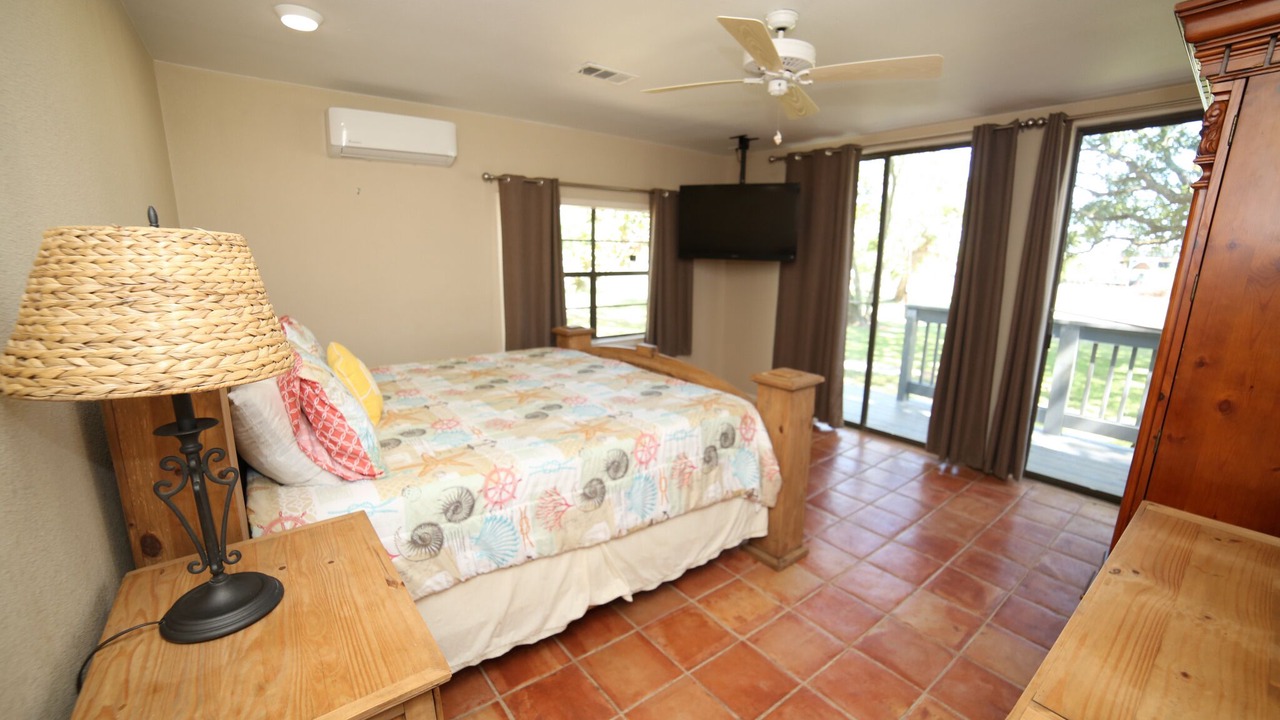 Photo of Bedroom in Cedar Lane