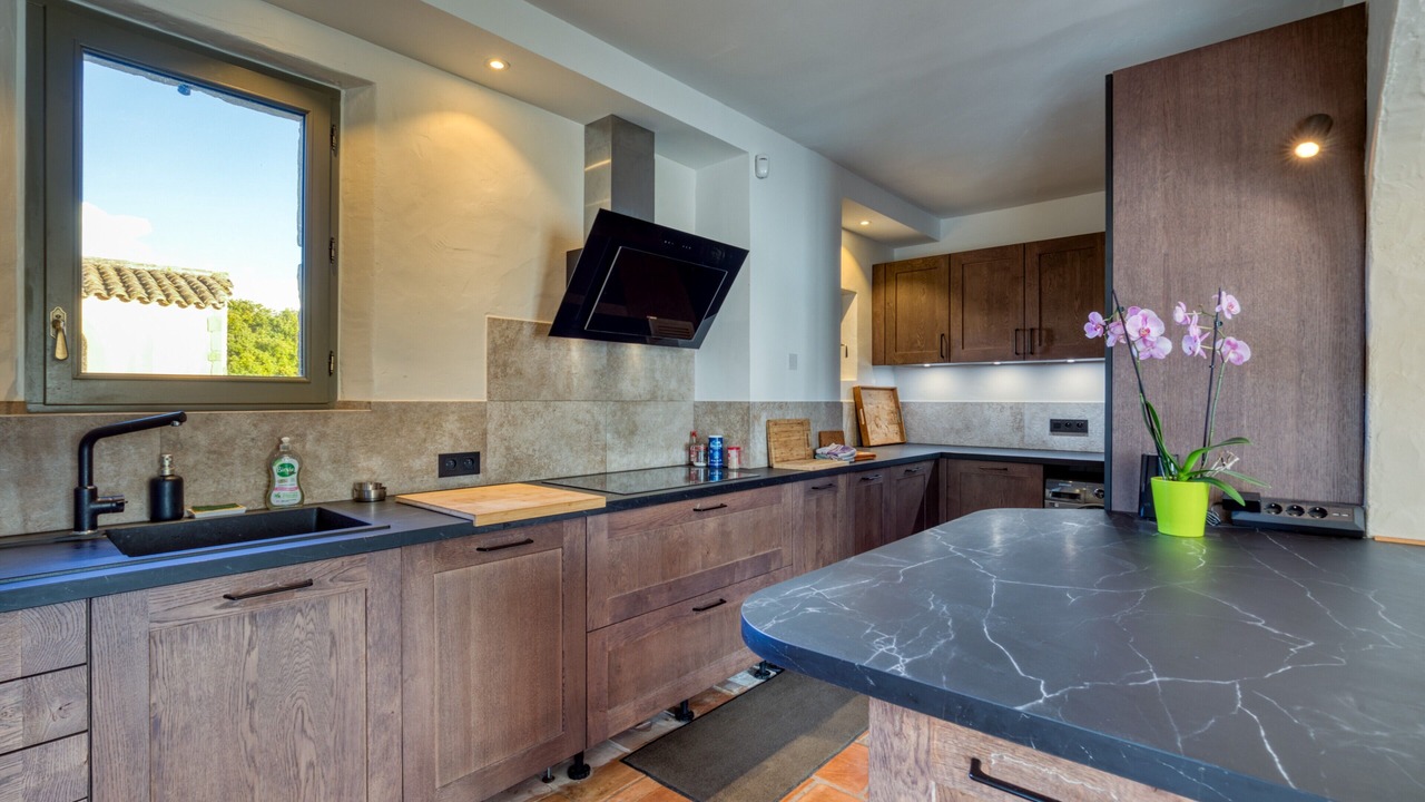 Photo of Kitchen in Saint-Mathieu-de-Treviers