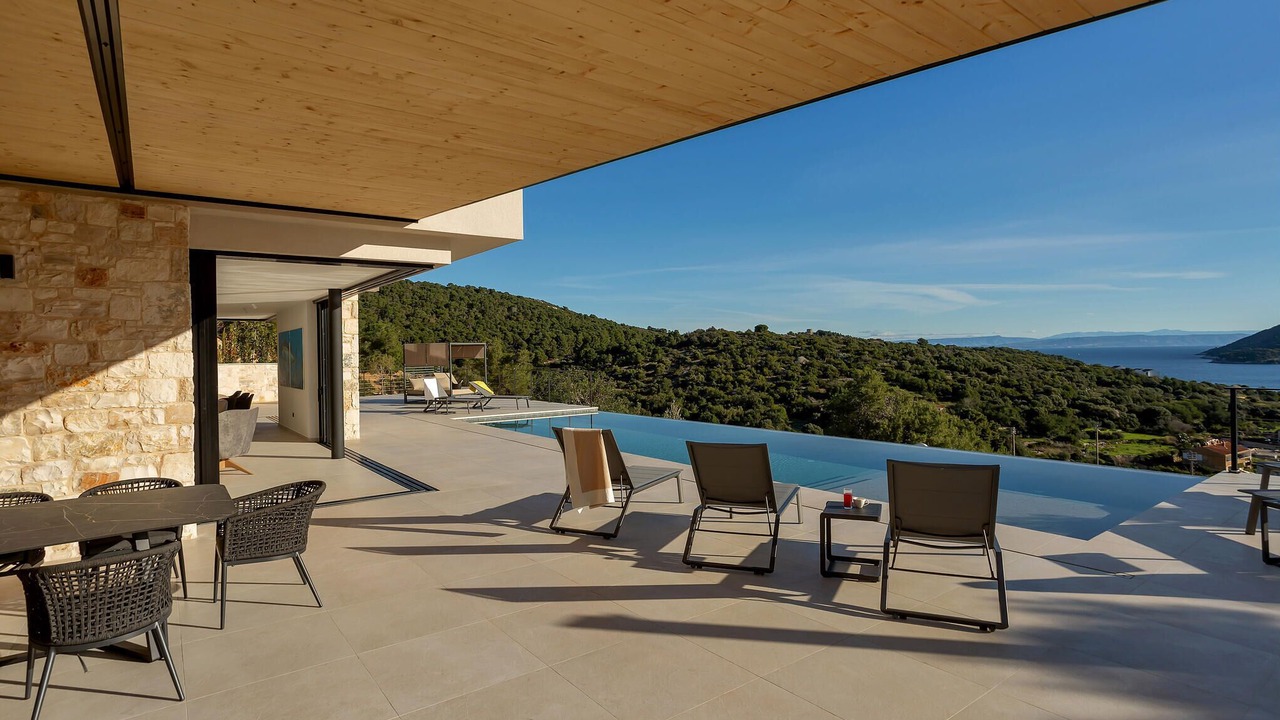 Photo of Outdoor in Cove Rogacic