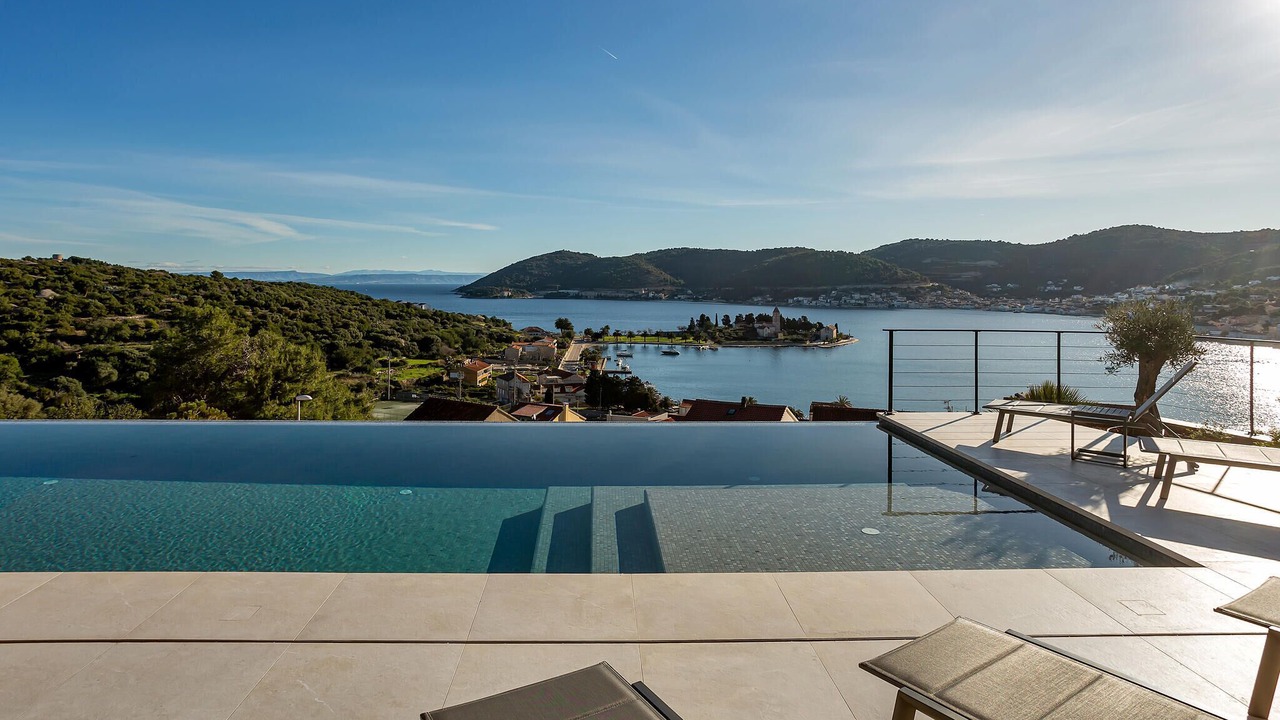 Photo of Outdoor in Cove Rogacic