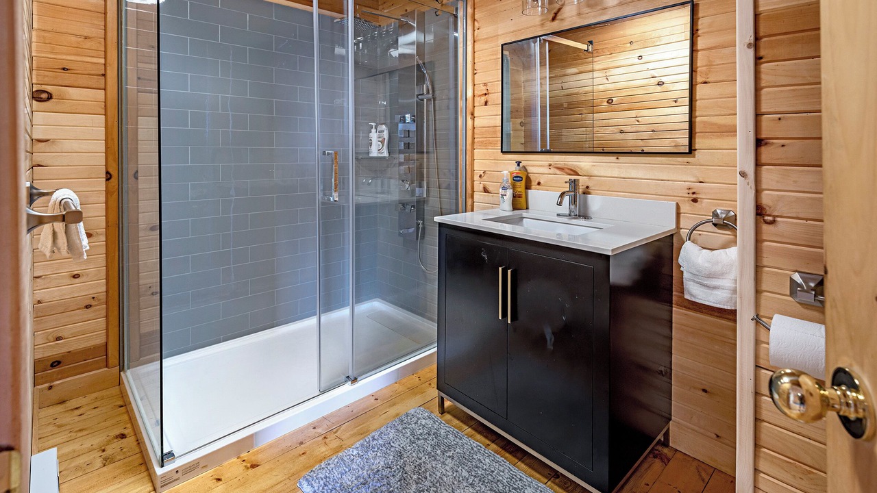 Photo of Bathroom in Guysborough County
