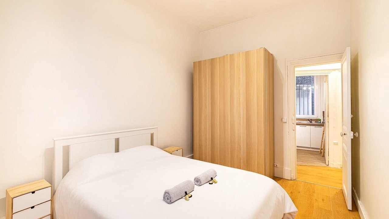 Photo of Bedroom in Clichy