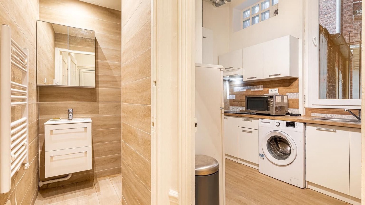 Photo of Others in Clichy