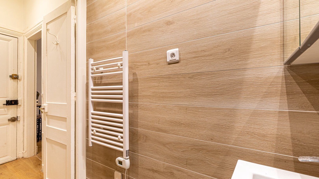 Photo of Bathroom in Clichy