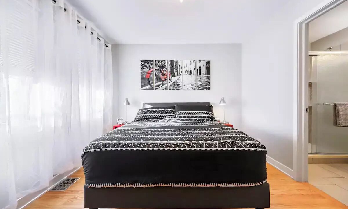 Photo of Bedroom in Heart of Chicago