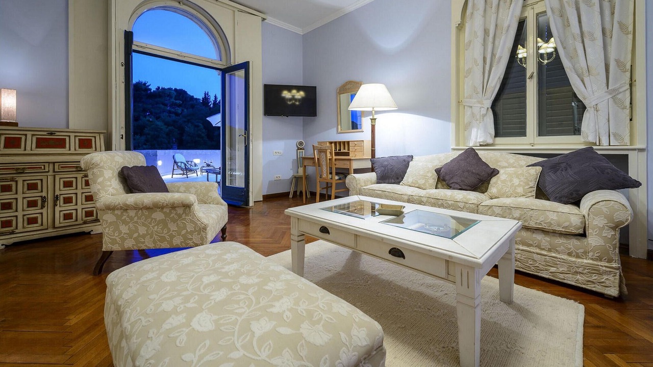 Photo of Bedroom in Pile