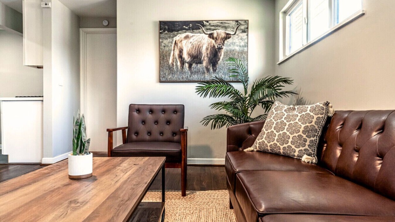 Photo of Bedroom in Neartown