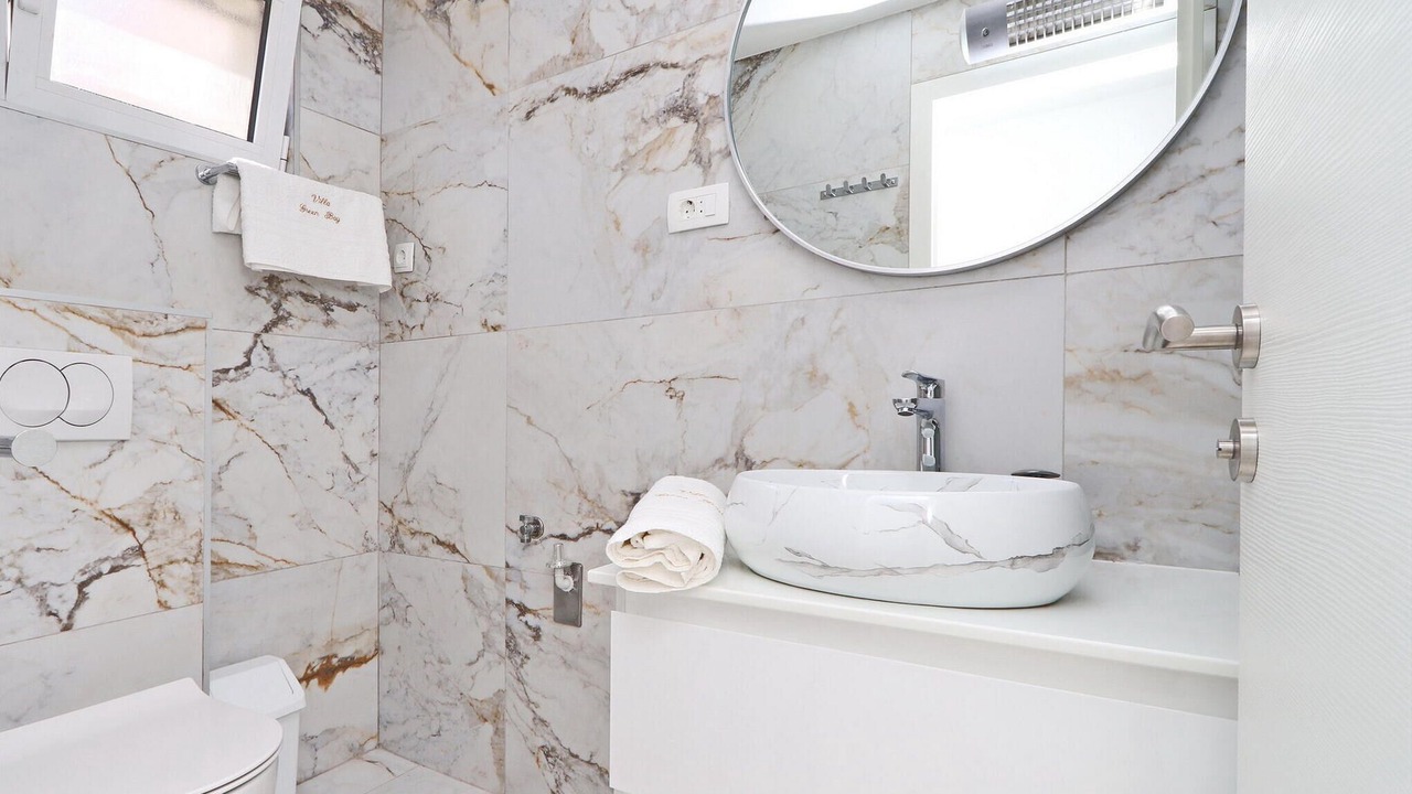 Photo of Bathroom in Potirna