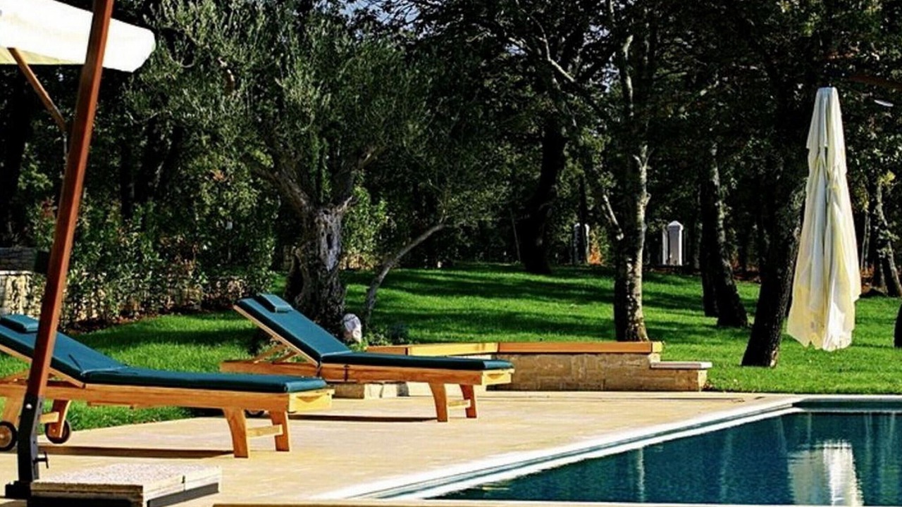 Photo of Outdoor in Filipini