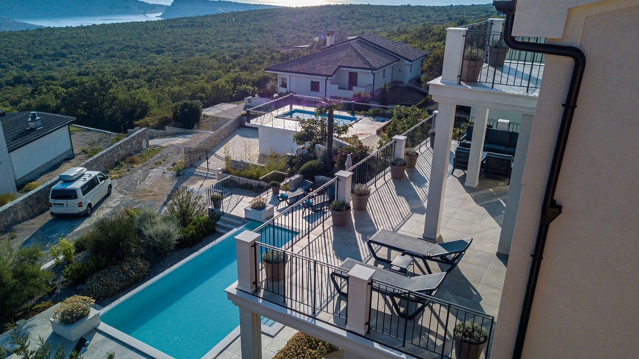 Photo of Outdoor in Smrika