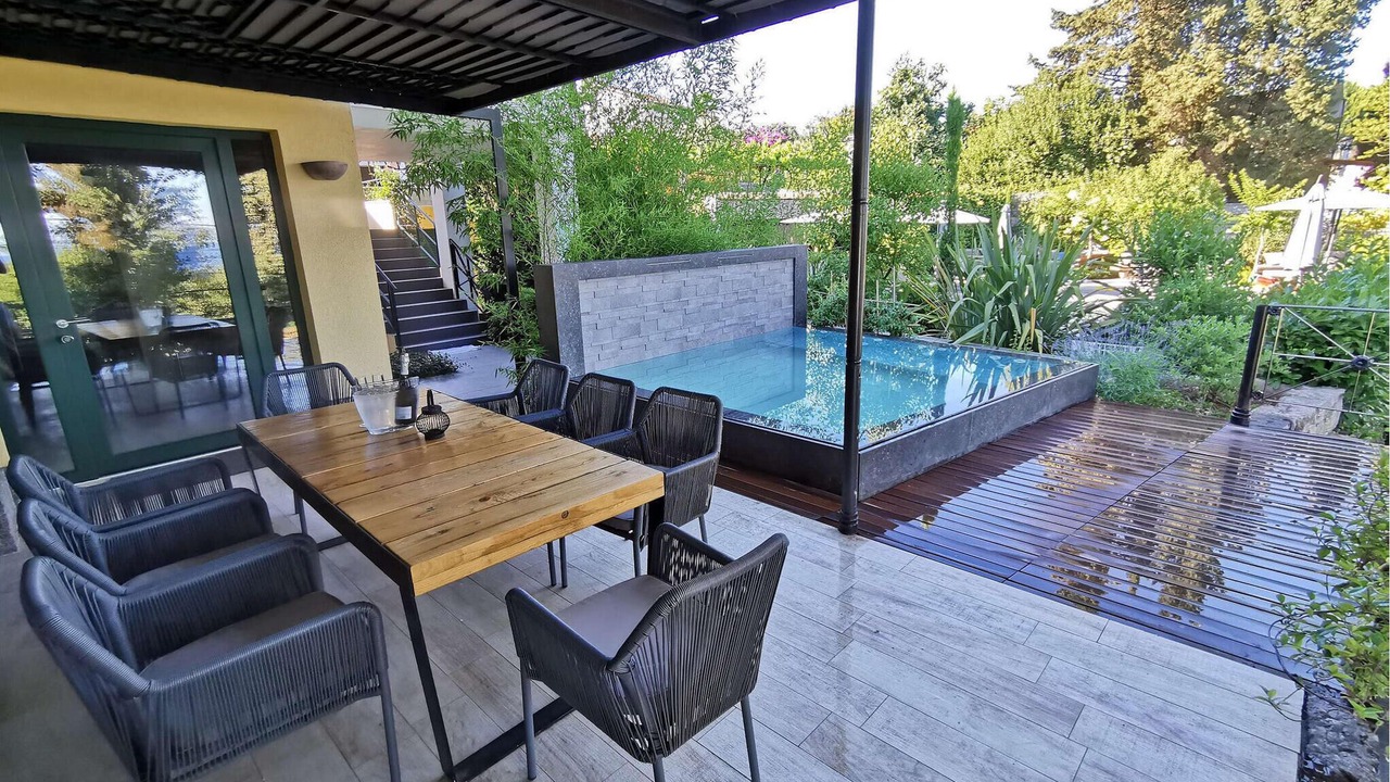 Photo of Outdoor in Ika
