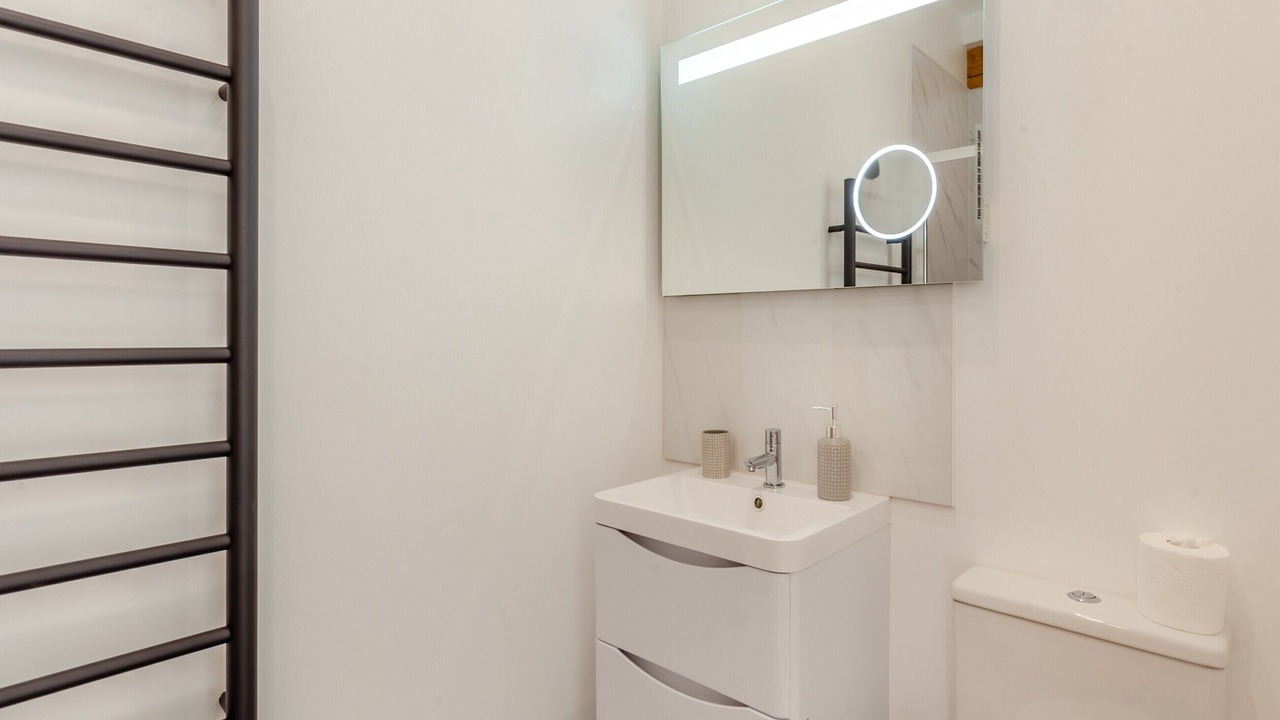 Photo of Bedroom in Tetbury