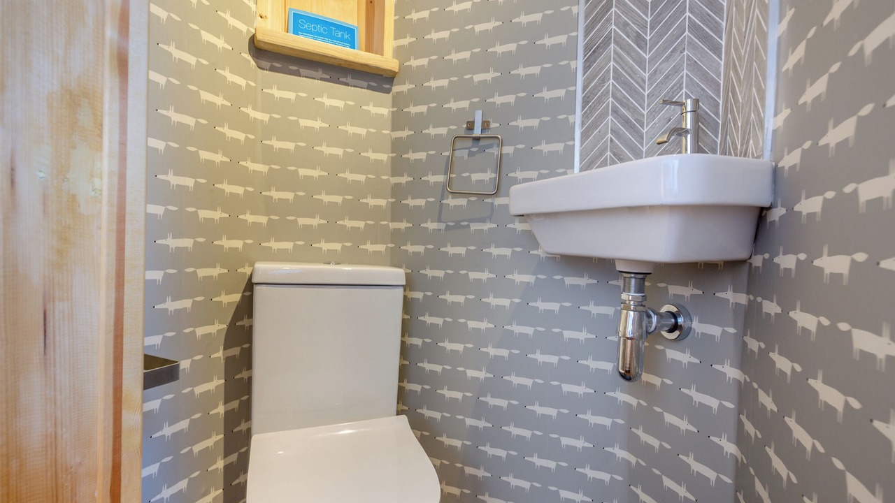 Photo of Bathroom in Rhyd-y-foel
