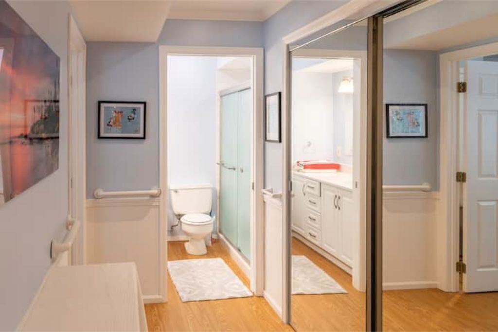 Photo of Bathroom in Bridle Trails