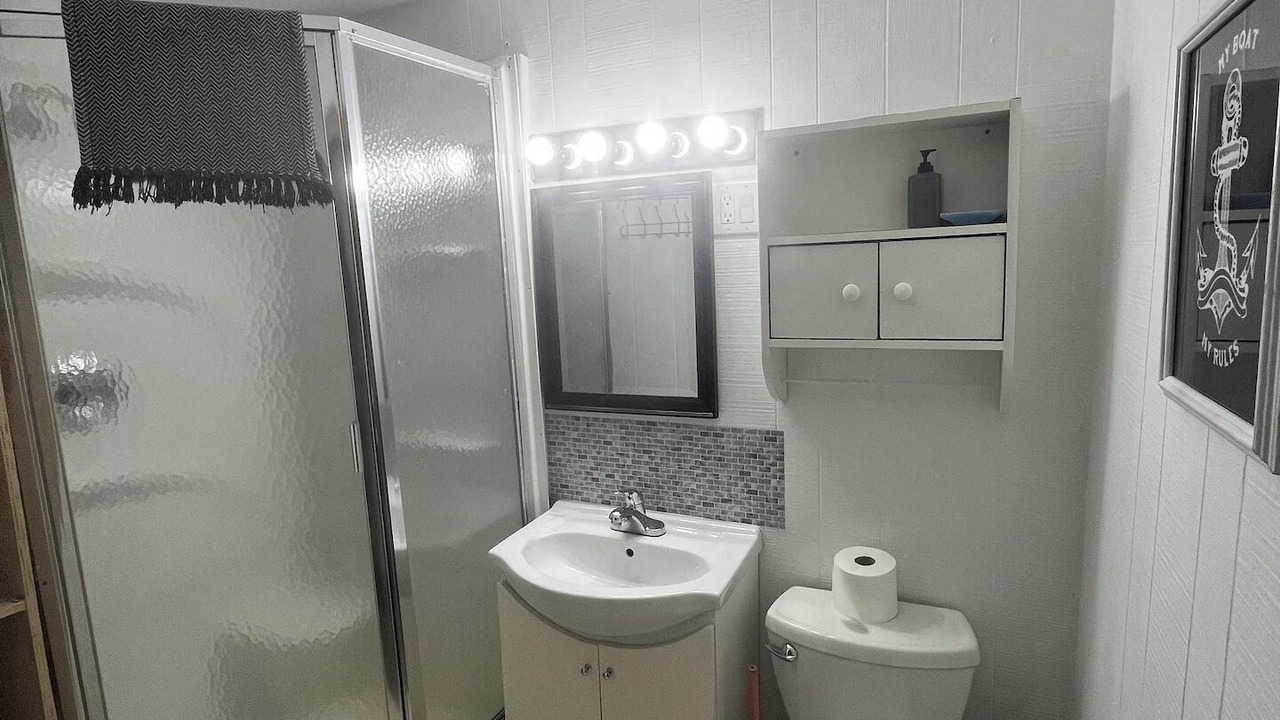 Photo of Bathroom in Beaconia