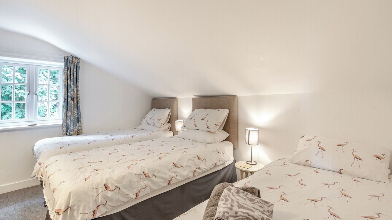 Photo of Others in Grimsby