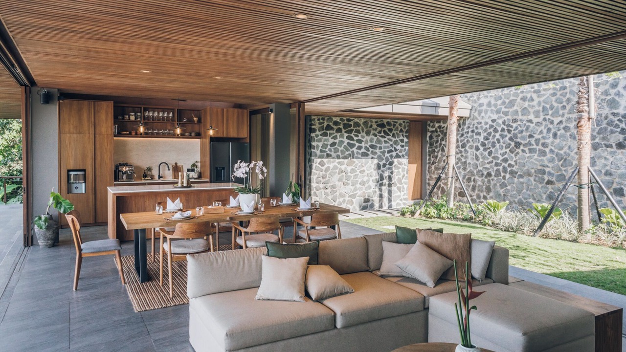 Photo of Others in Praya Barat