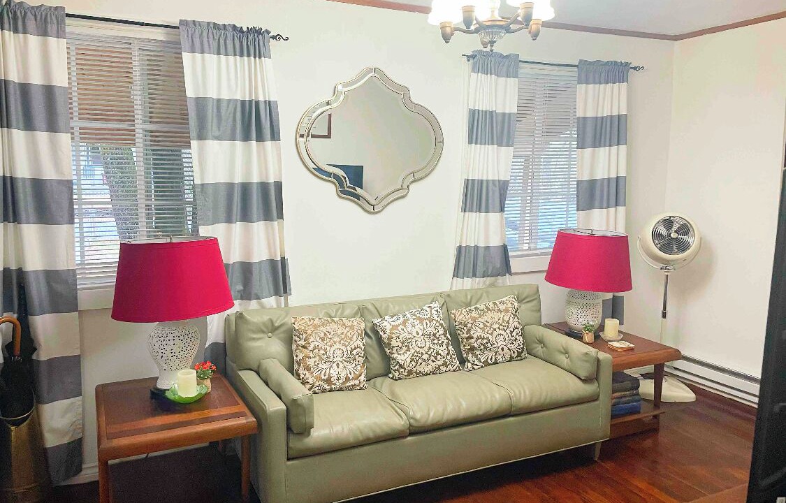 Photo of Livingroom in Livingston Manor