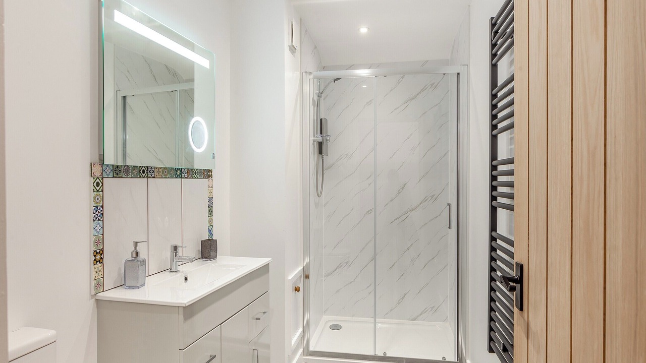 Photo of Bedroom in Tetbury