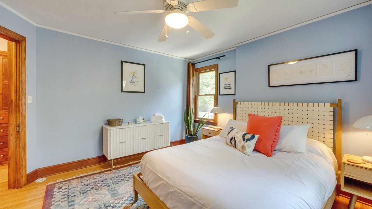 Photo of Bedroom in Ferndale