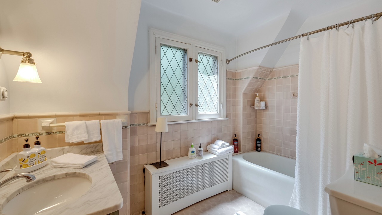 Photo of Bathroom in Ferndale