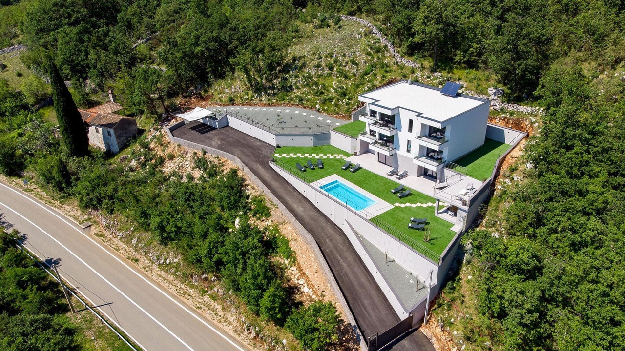 Photo of Outdoor in Zagore