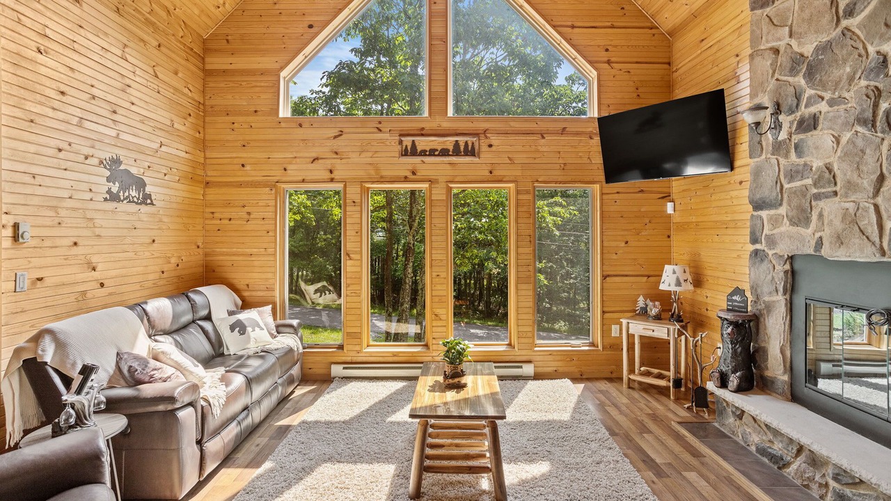 Photo of Bedroom in Mount Pocahontas