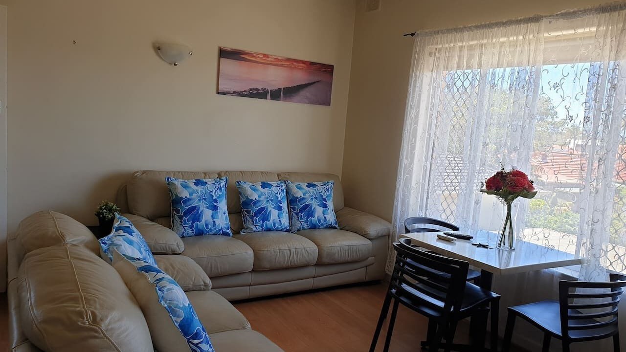 Photo of Livingroom in Semaphore Park