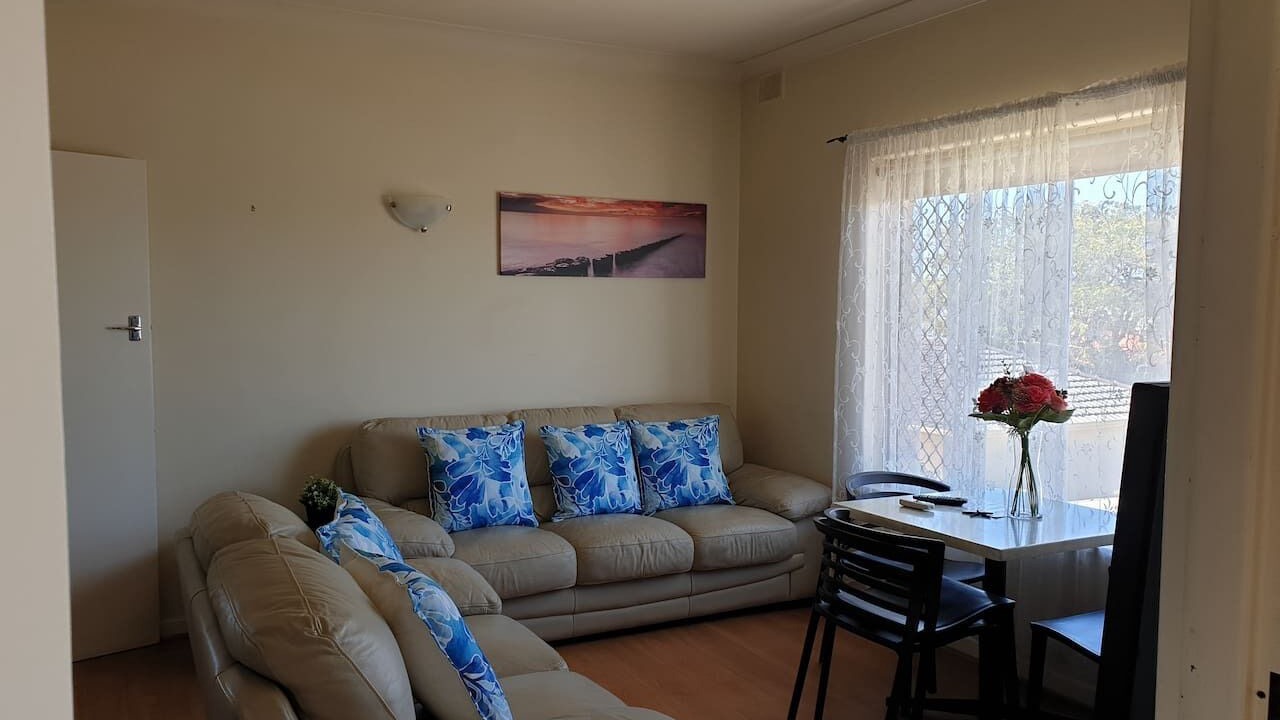 Photo of Livingroom in Semaphore Park