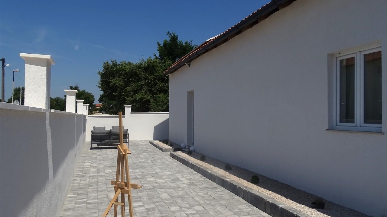 Photo of Patio Balcony in Pristeg