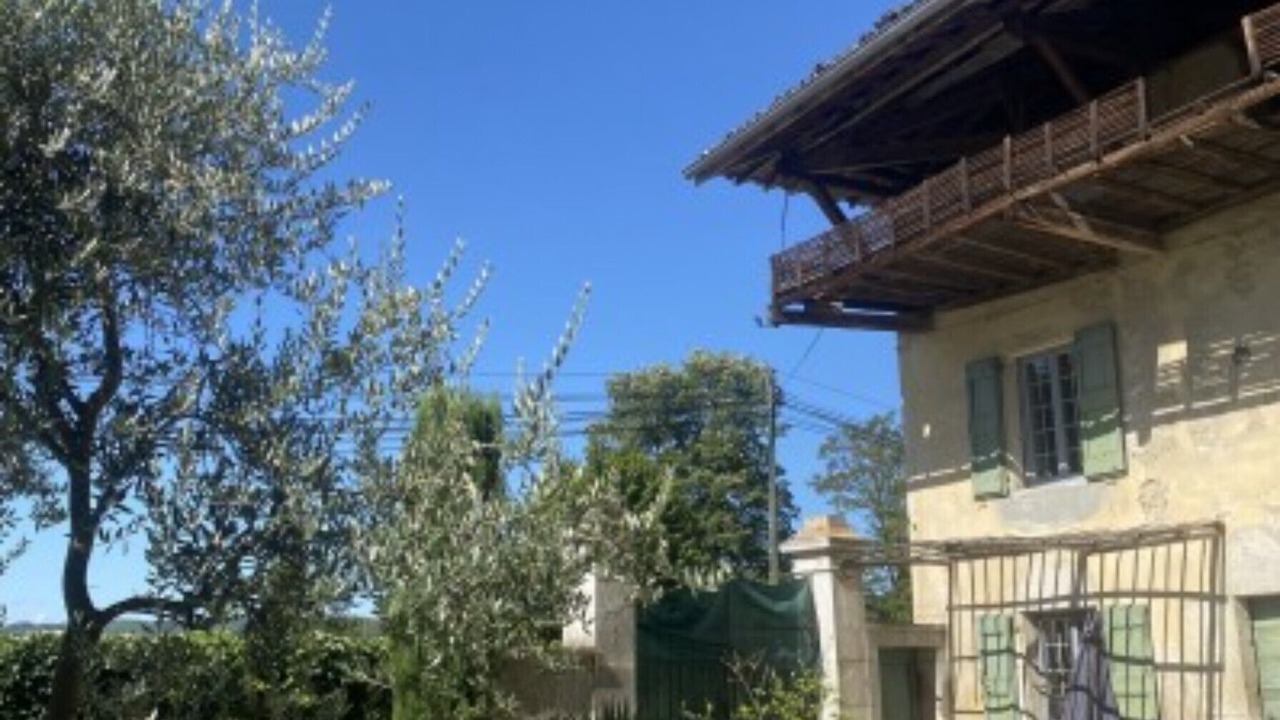 Photo of Outdoor in Vinay
