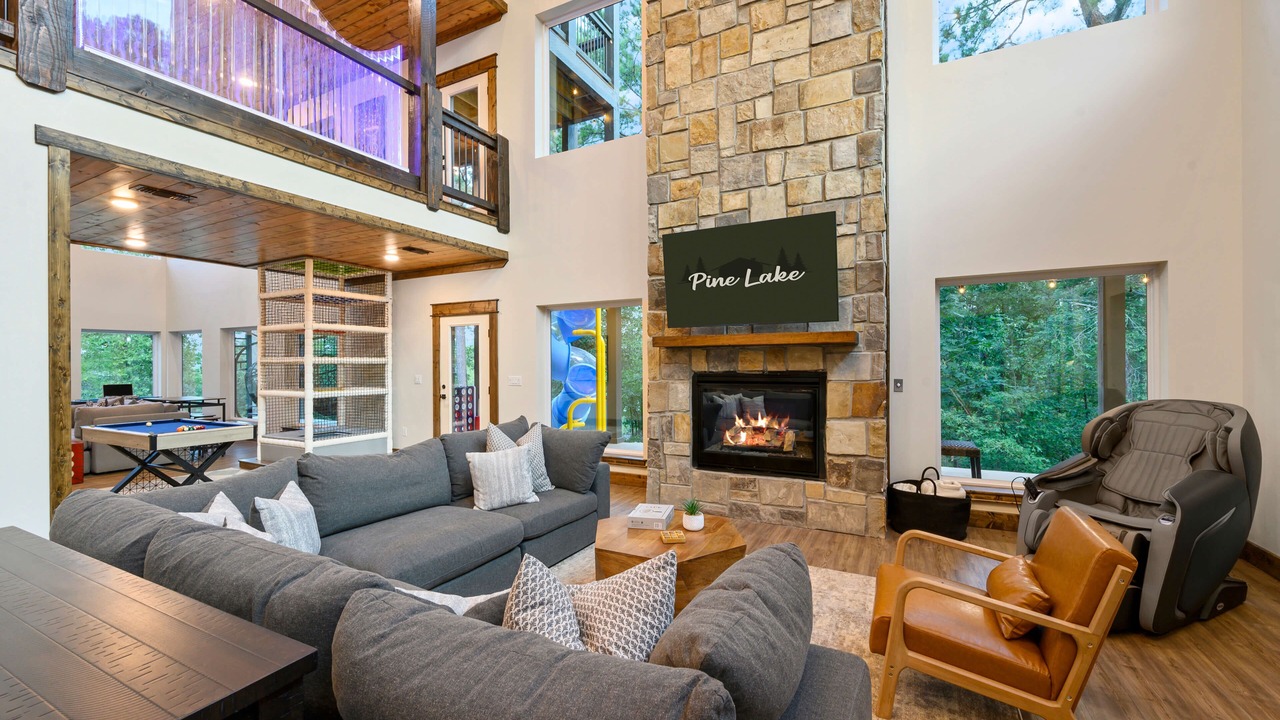 Photo of Livingroom in Broken Bow