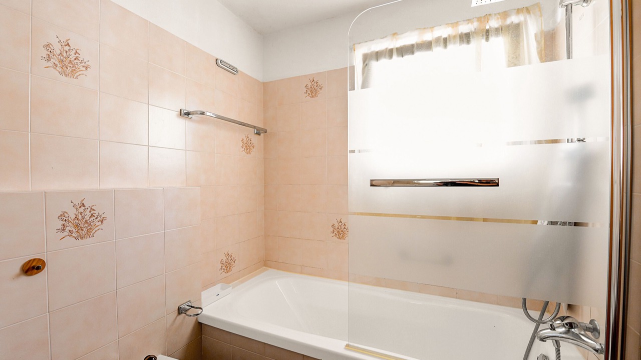 Photo of Bathroom in Arogno