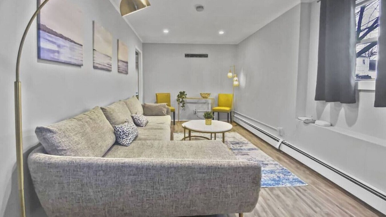 Photo of Livingroom in Stamford