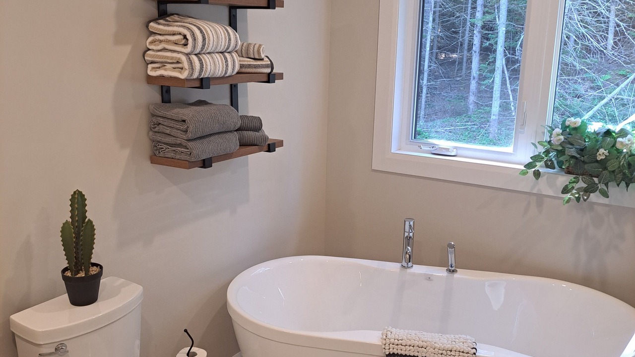 Photo of Bathroom in Saint Come