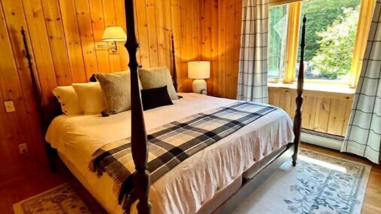 Photo of Bedroom in Manchester Center