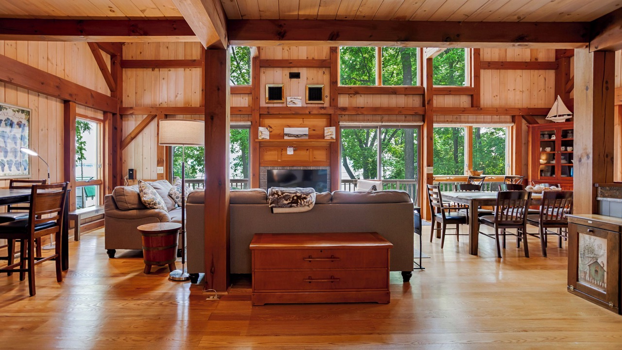 Photo of Livingroom in Canandaigua