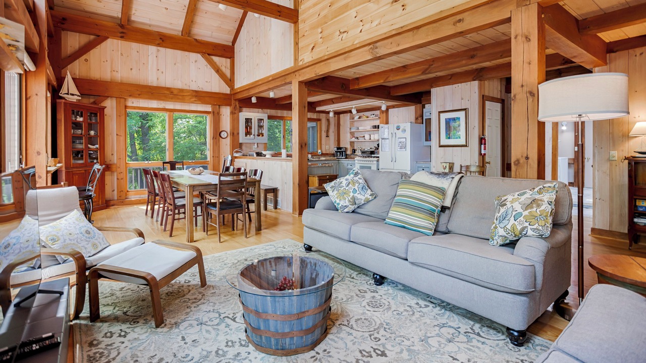 Photo of Livingroom in Canandaigua