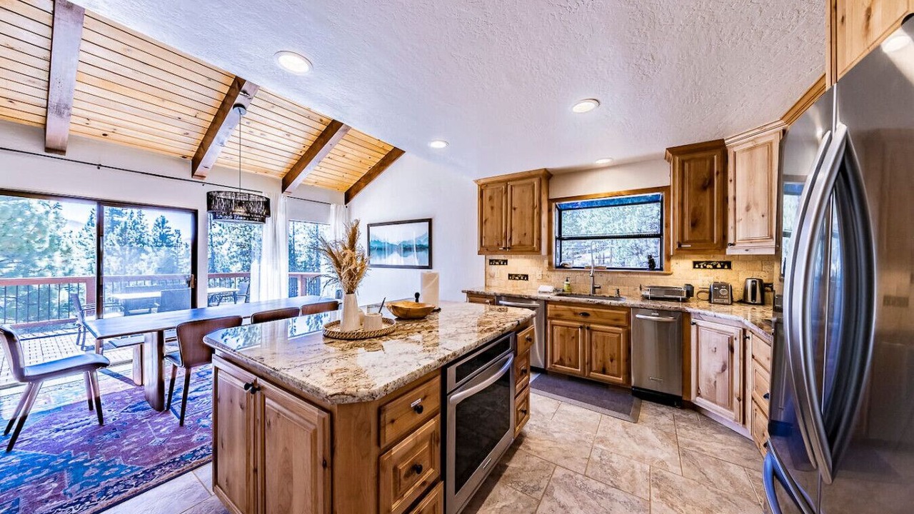 Photo of Kitchen in Round Hill Village