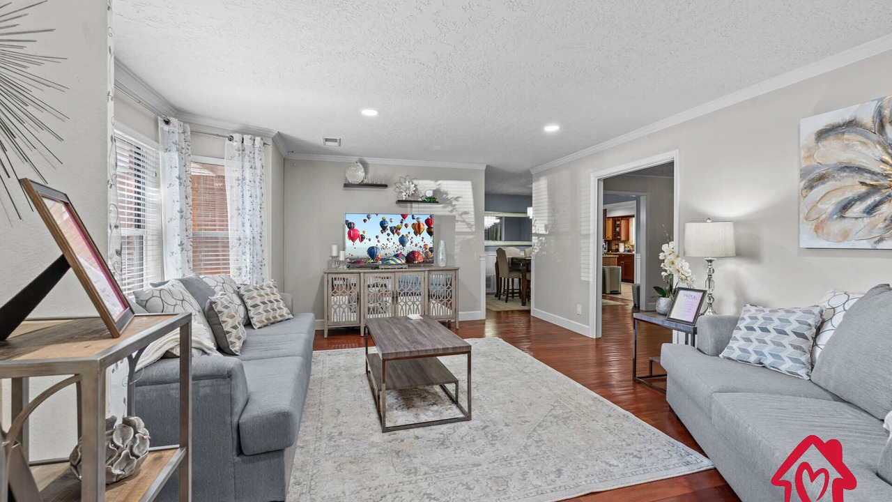 Photo of Livingroom in Northeast Heights