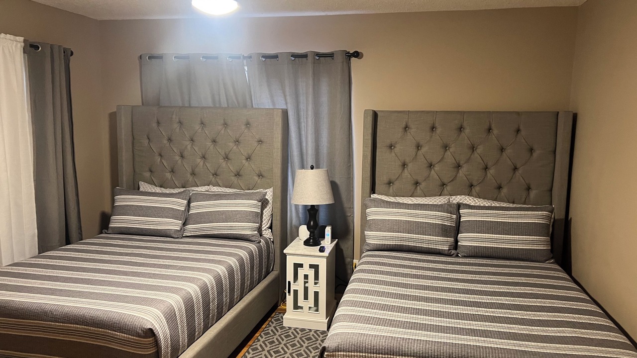 Photo of Others in Albany