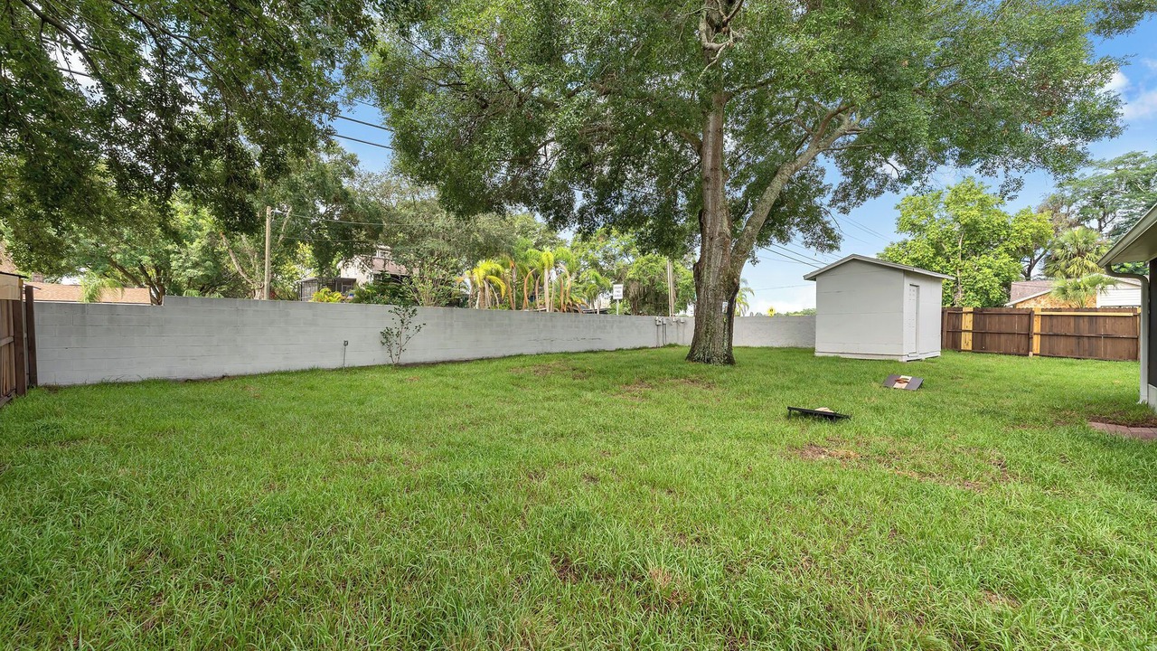 Photo of Outdoor in Lakeview Village