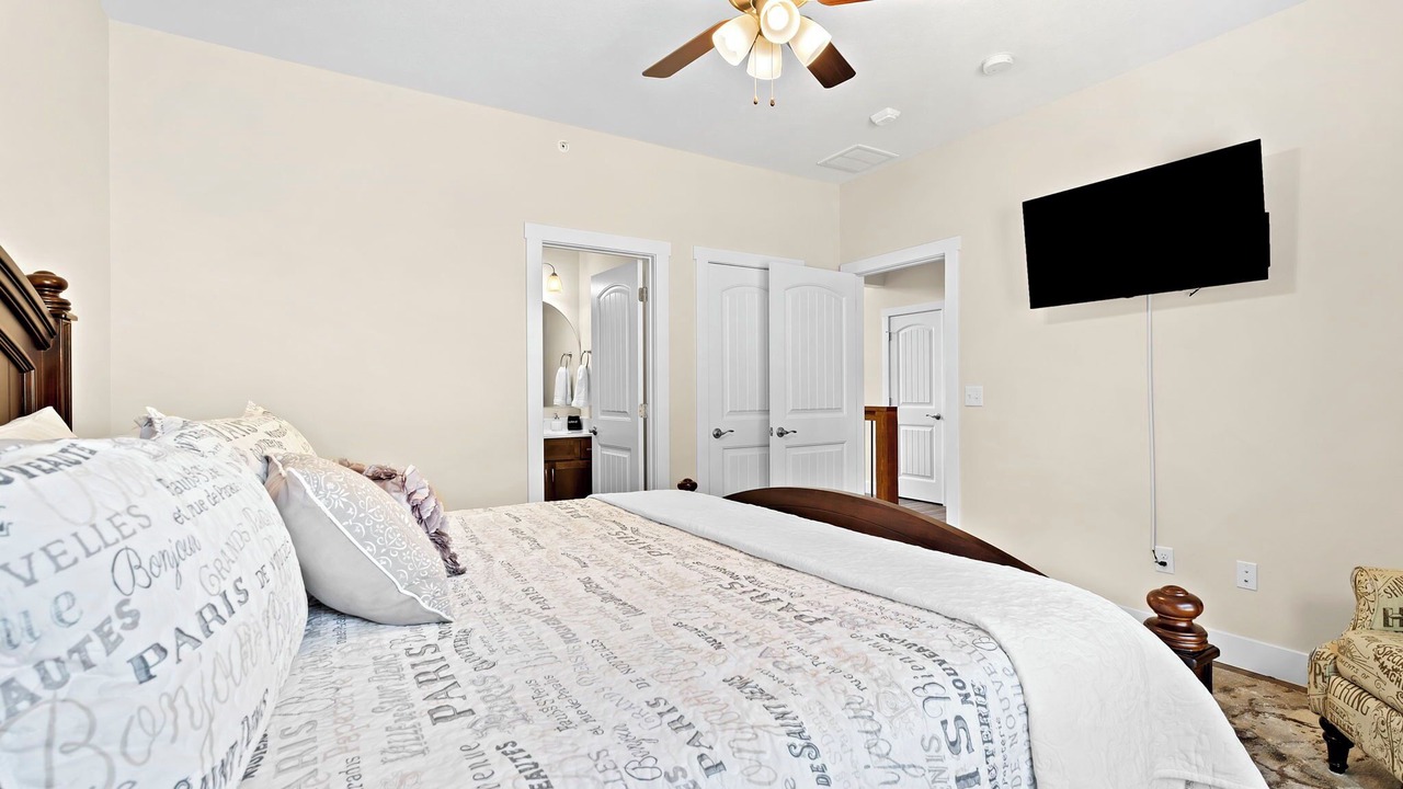 Photo of Bedroom in Branson
