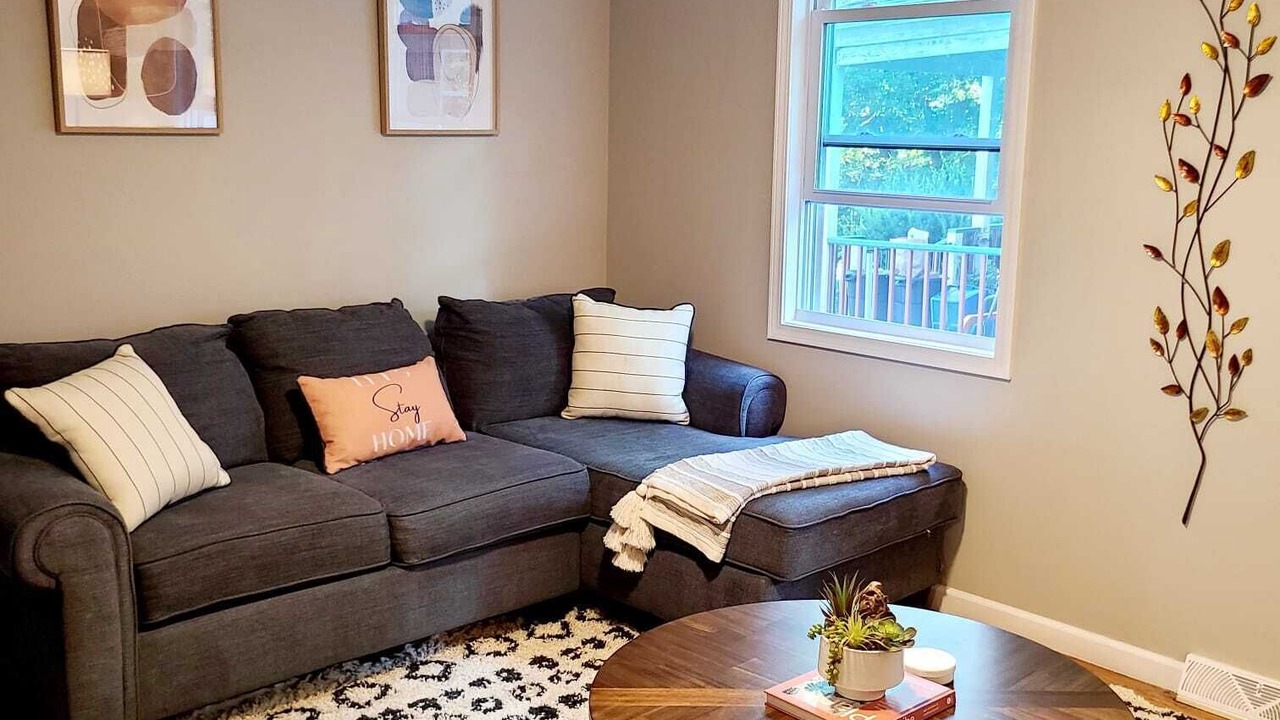 Photo of Livingroom in Syracuse