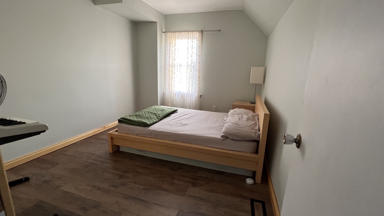 Photo of Bedroom in Howe Island