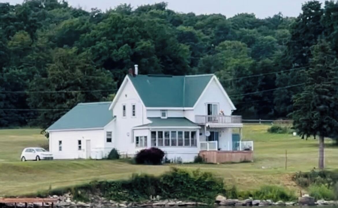 Photo of Outdoor in Howe Island