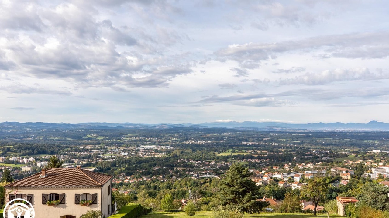 Photo of Others in Thiers