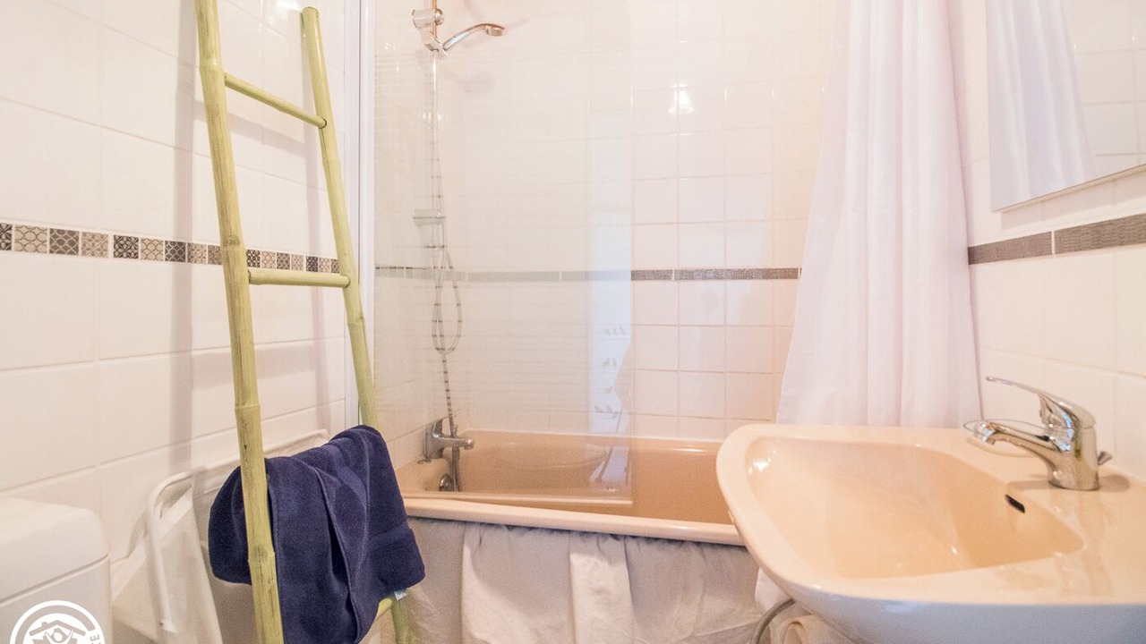 Photo of Bathroom in Thiers